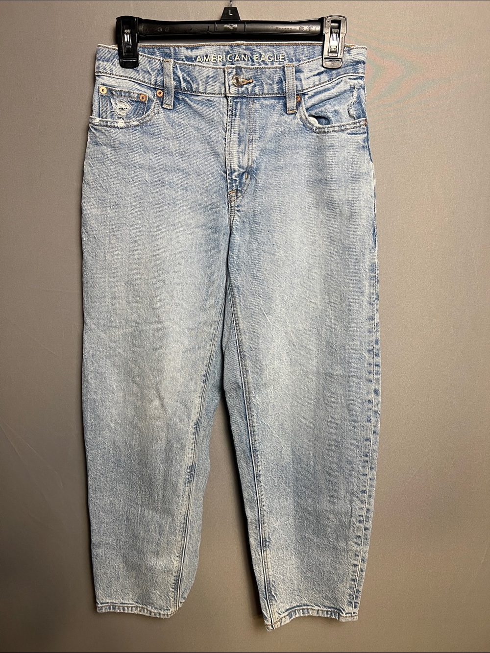 American Eagle Outfitters Light Wash Relaxed Barrel Women’s 0 Jeans